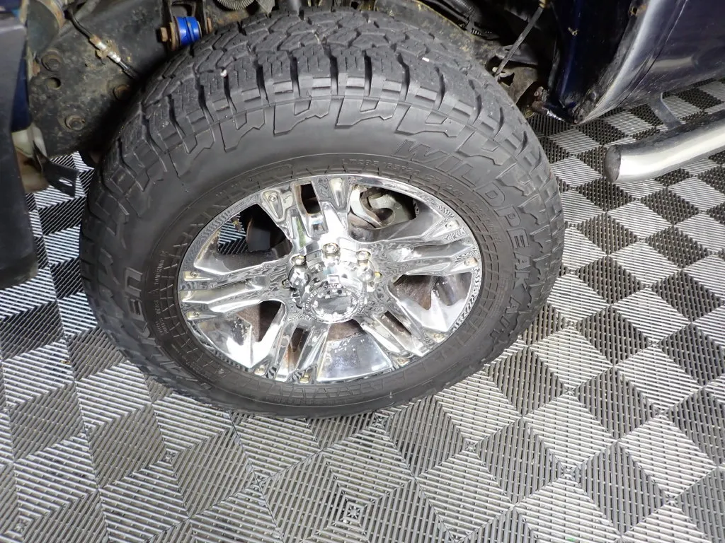 Chevrolet 3500HD photo 30