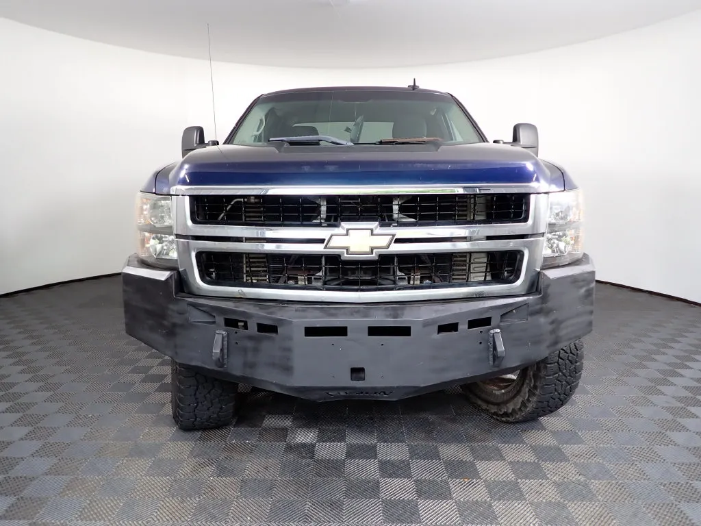 Chevrolet 3500HD photo 7