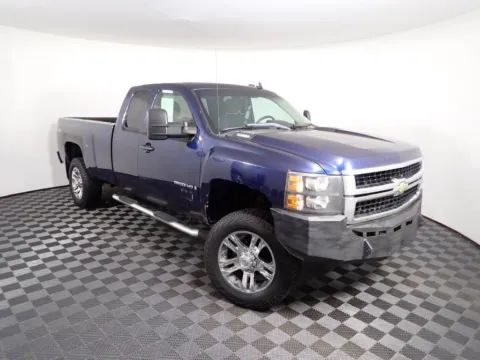 More photos of 2009 Chevrolet Silverado 3500 HD LT at Don Wood Chevrolet, OH