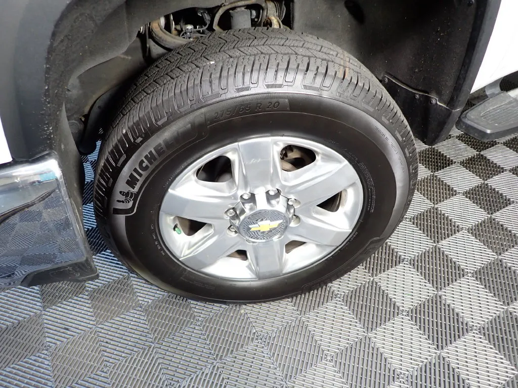 Chevrolet Silverado photo 39
