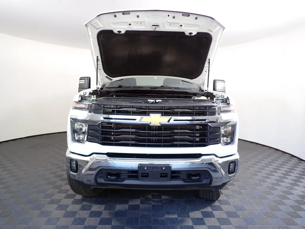 Chevrolet Silverado photo 40