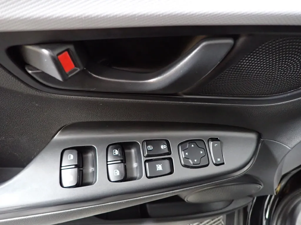 Hyundai Kona photo 20