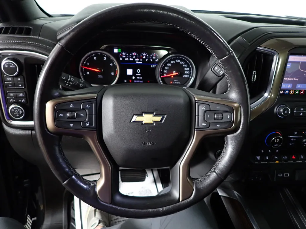 Chevrolet 3500HD photo 29