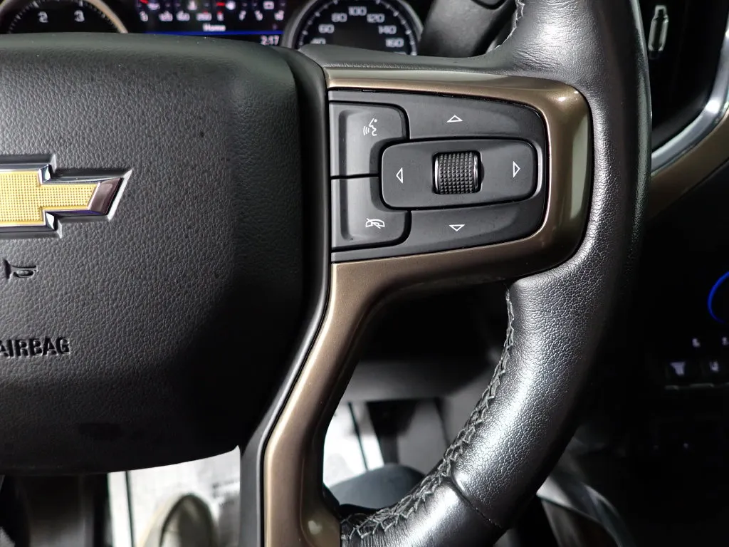 Chevrolet 3500HD photo 31