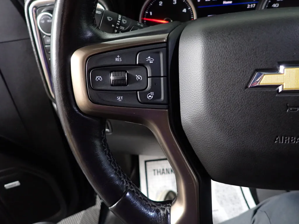 Chevrolet 3500HD photo 30