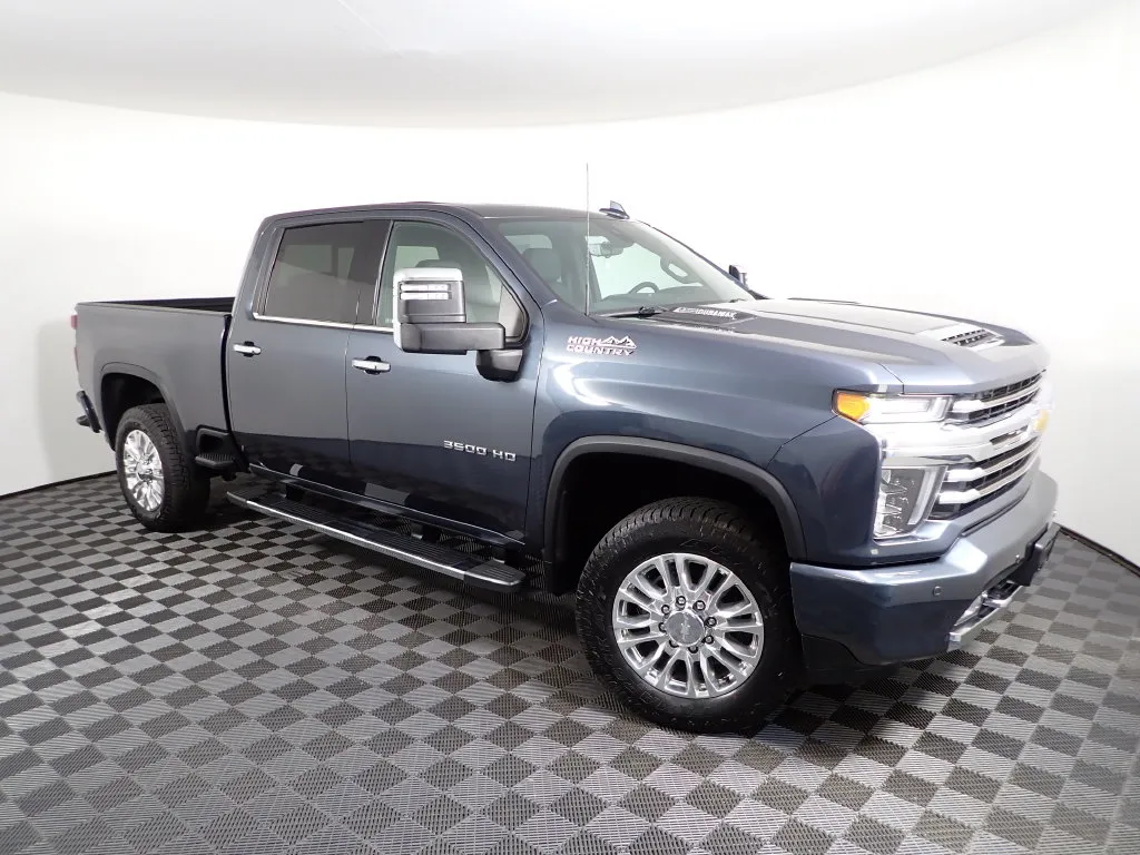 Chevrolet 3500HD photo 9