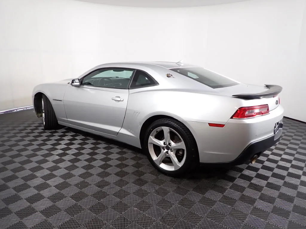 Chevrolet Camaro photo 9