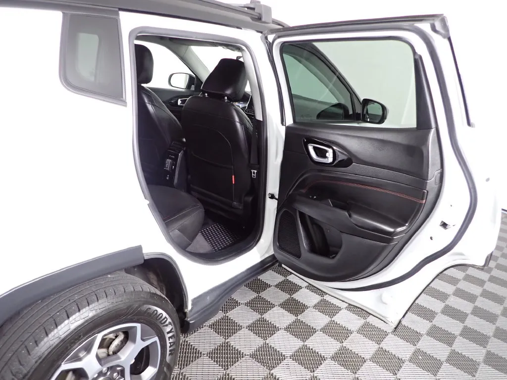 Jeep Compass photo 32