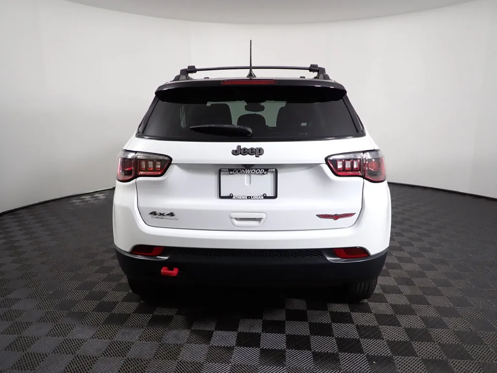 Jeep Compass photo 12