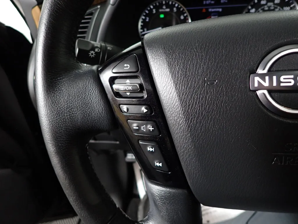 Nissan Armada photo 31