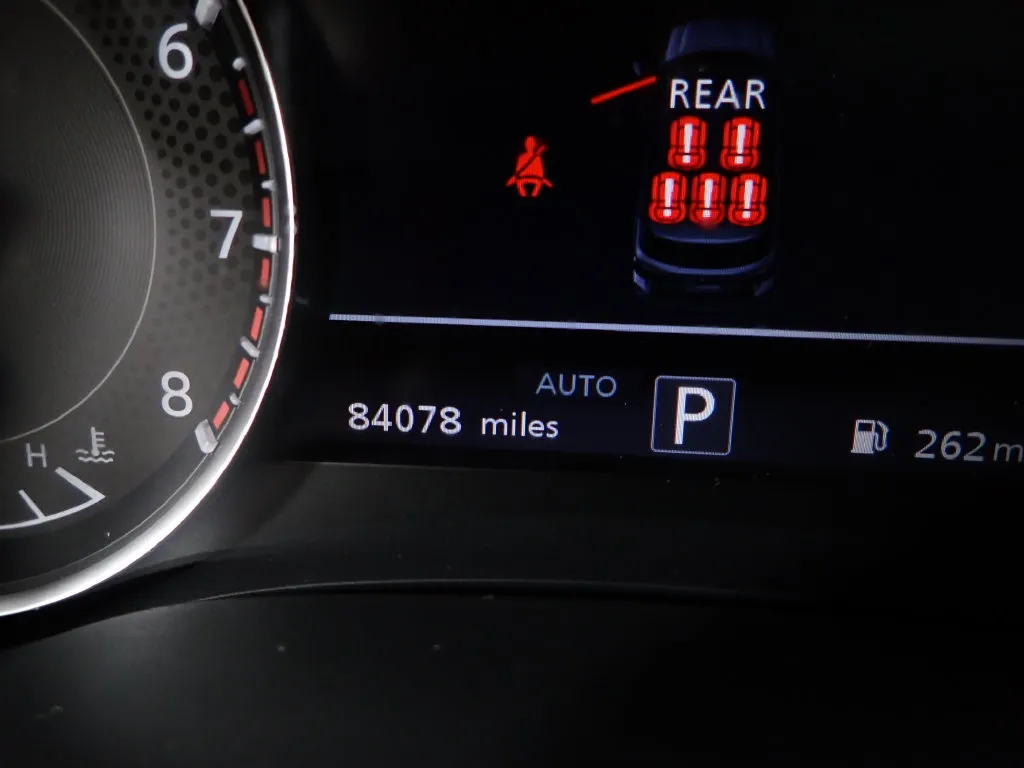Nissan Armada photo 49