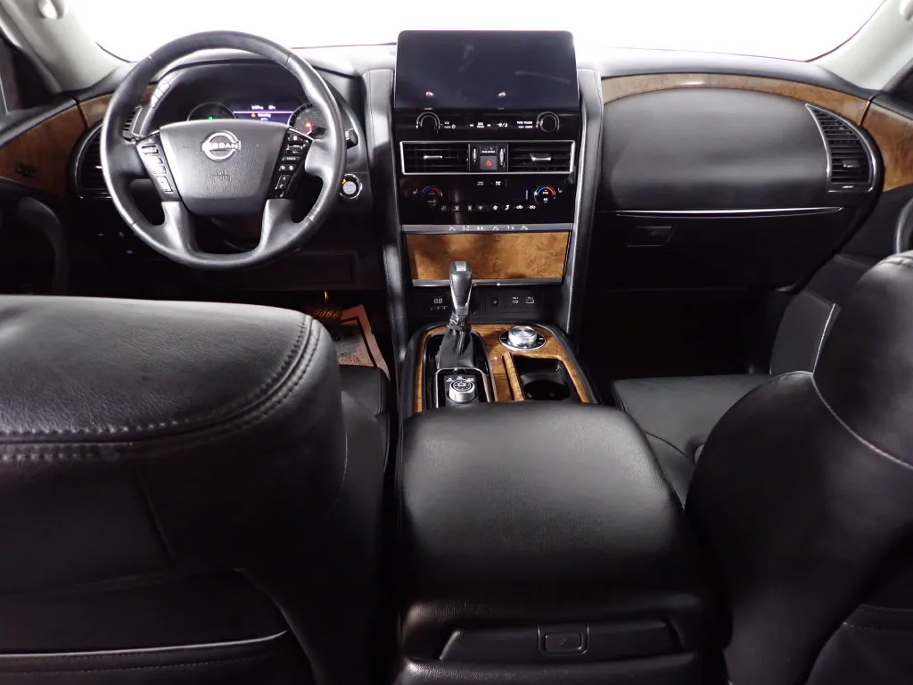 Nissan Armada photo 35