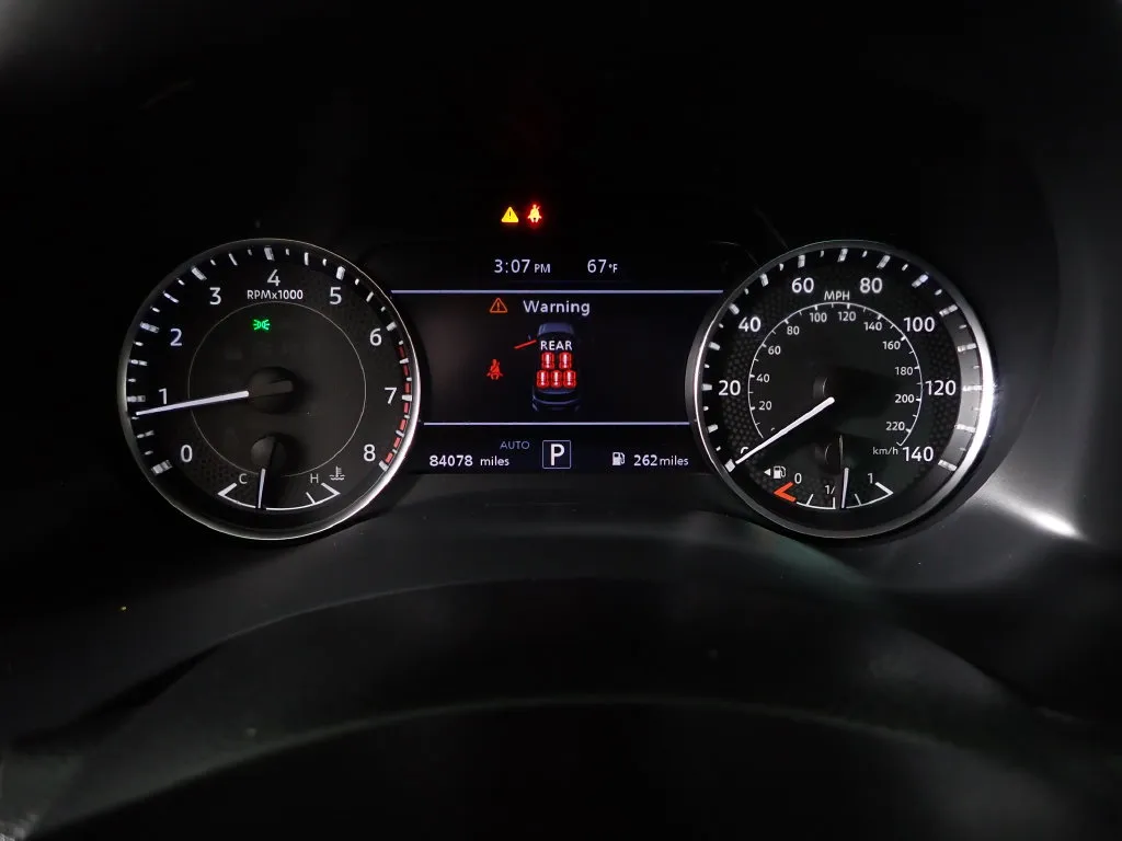 Nissan Armada photo 29