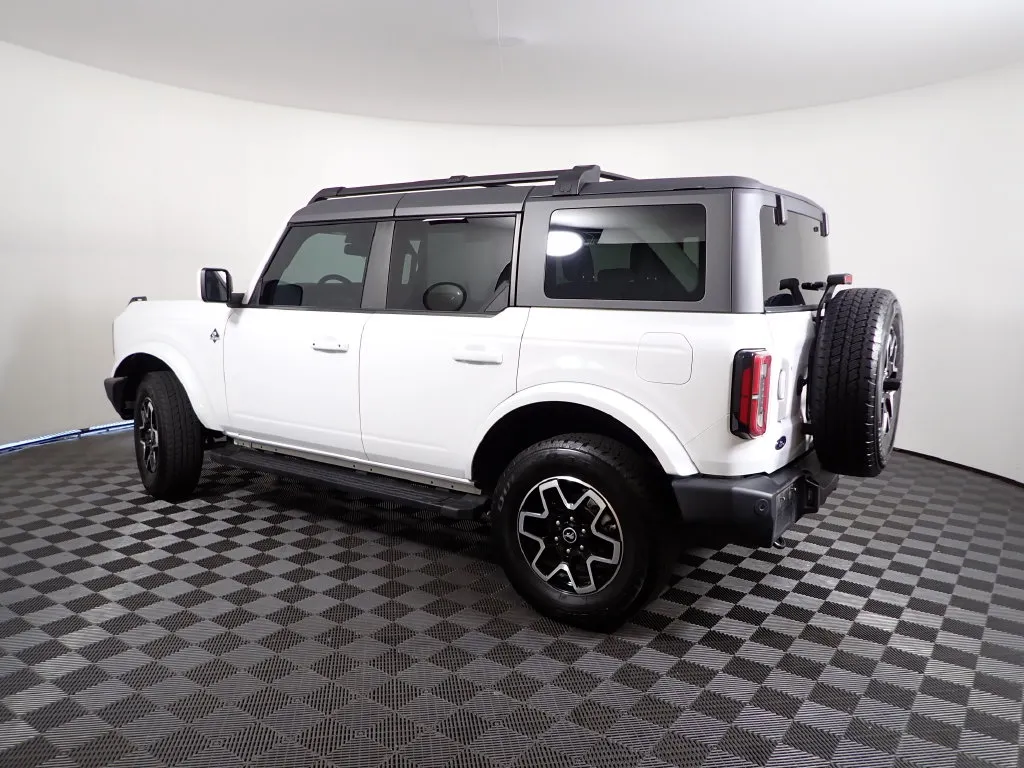 Ford Bronco photo 12
