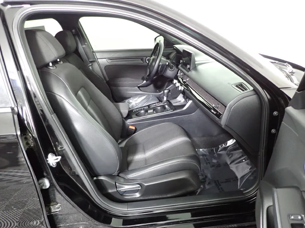 Honda Civic photo 32