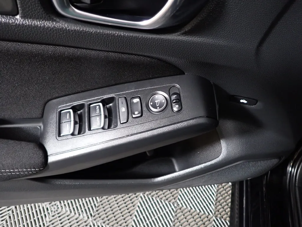 Honda Civic photo 17