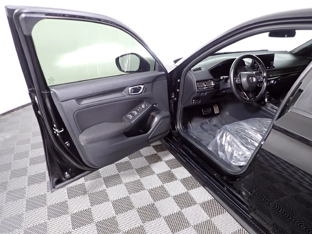 Honda Civic photo 16