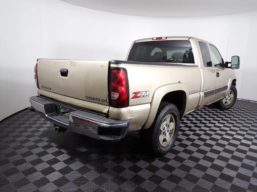 Chevrolet Silverado photo 15