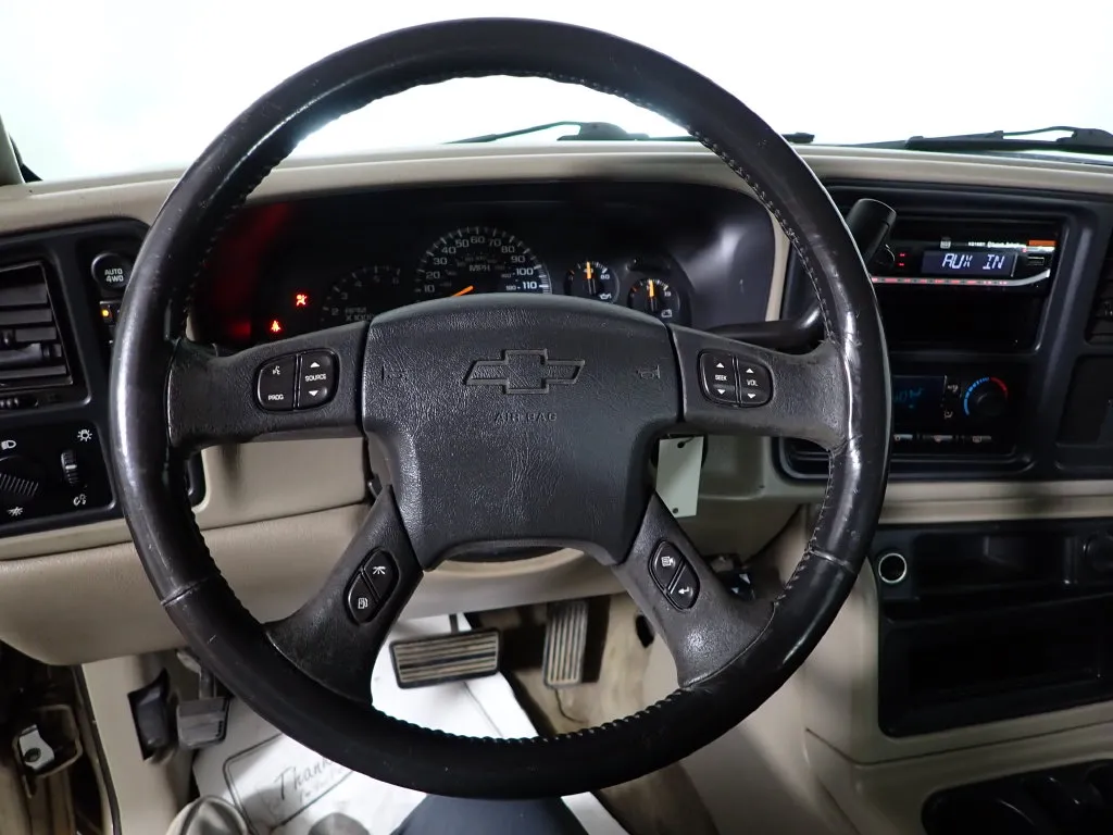 Chevrolet Silverado photo 23