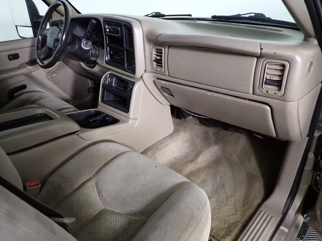 Chevrolet Silverado photo 32