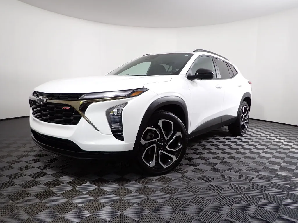 Chevrolet Trax photo 2