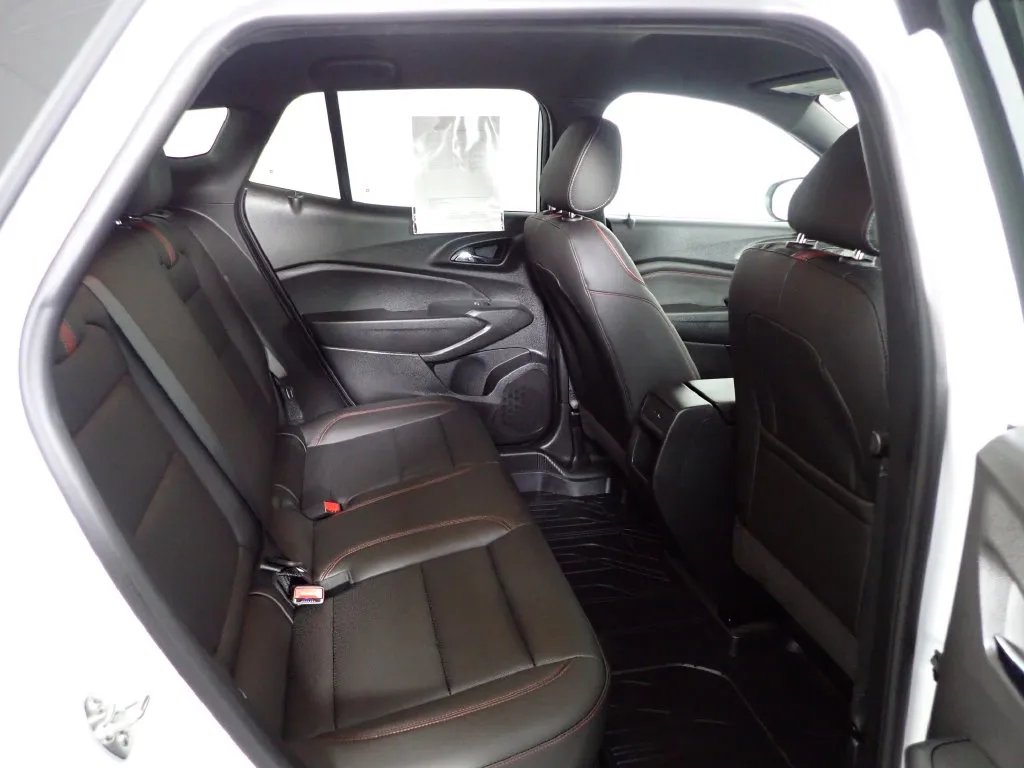 Chevrolet Trax photo 32