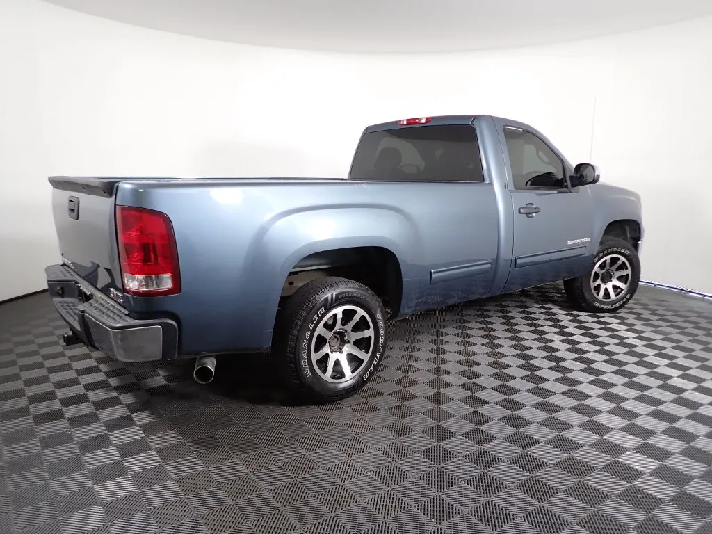 GMC Sierra photo 17