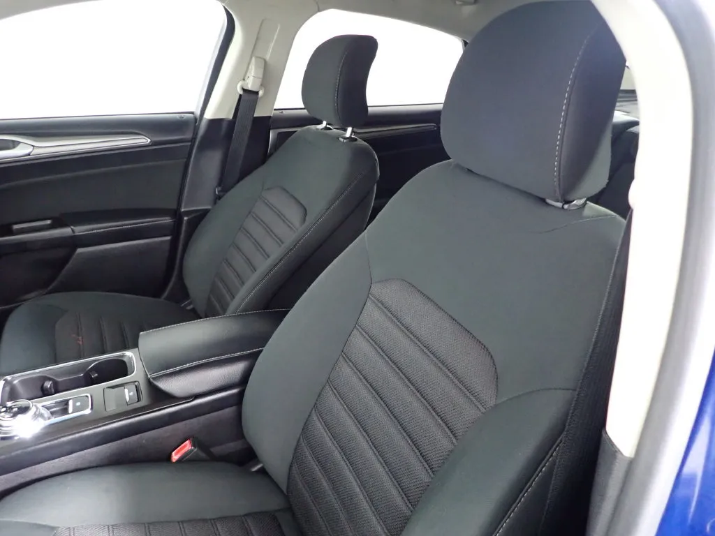 Ford Fusion photo 20