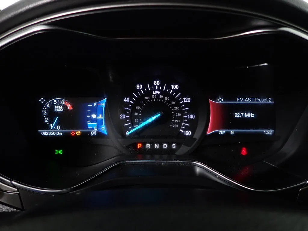 Ford Fusion photo 22