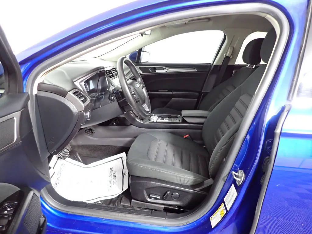 Ford Fusion photo 19