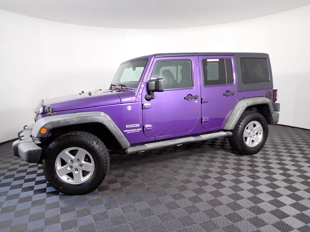 Jeep Wrangler photo 8