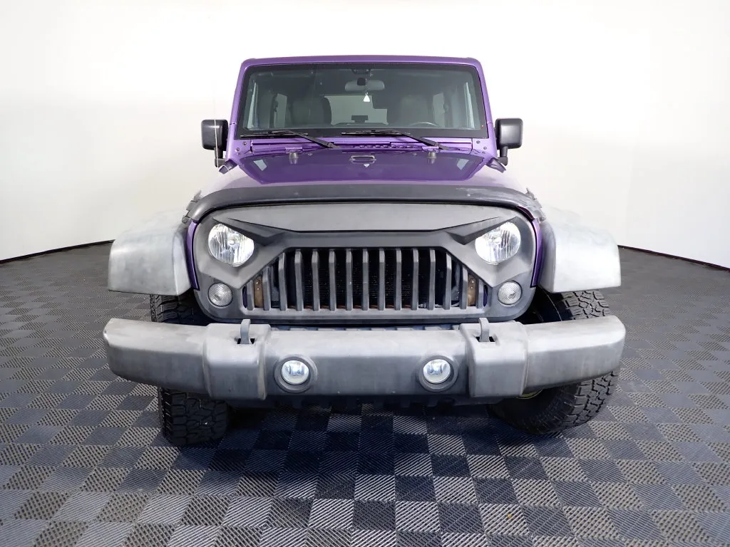 Jeep Wrangler photo 7
