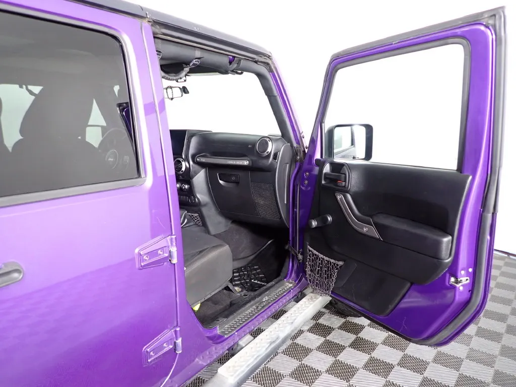Jeep Wrangler photo 29