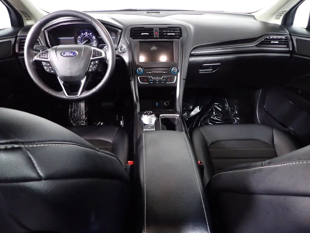 Ford Fusion photo 31