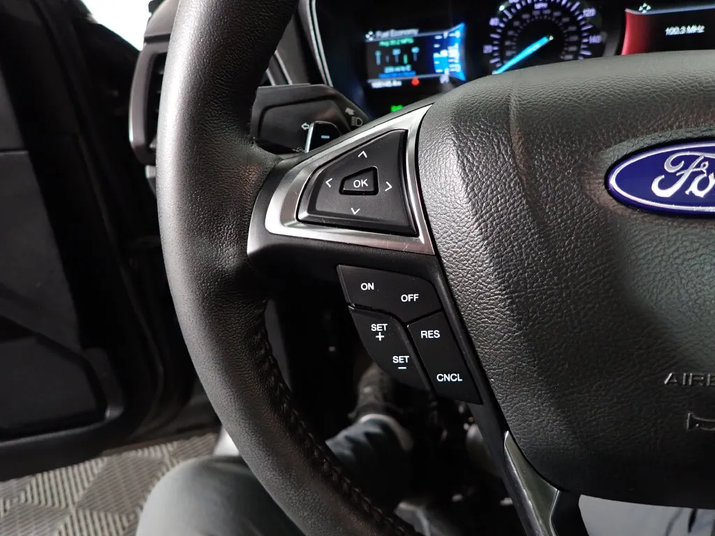 Ford Fusion photo 27