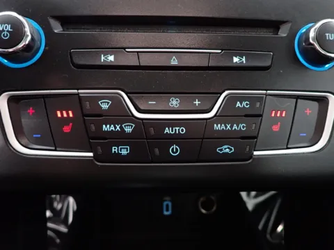 More photos of 2018 Ford Fusion SE at Don Wood Chevrolet, OH