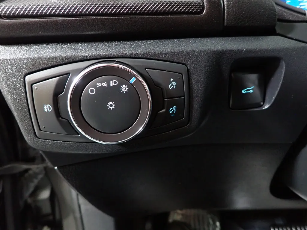 Ford Fusion photo 24
