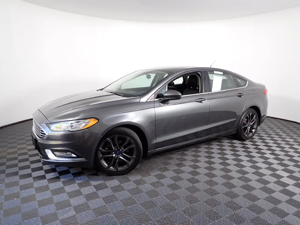 Ford Fusion photo 11