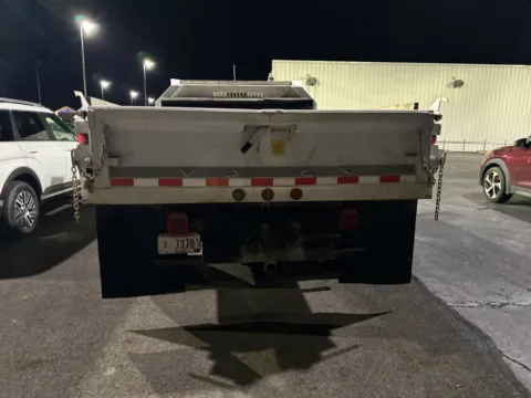 More photos of 2001 Ford F-550SD XL at Don Wood Chevrolet, OH