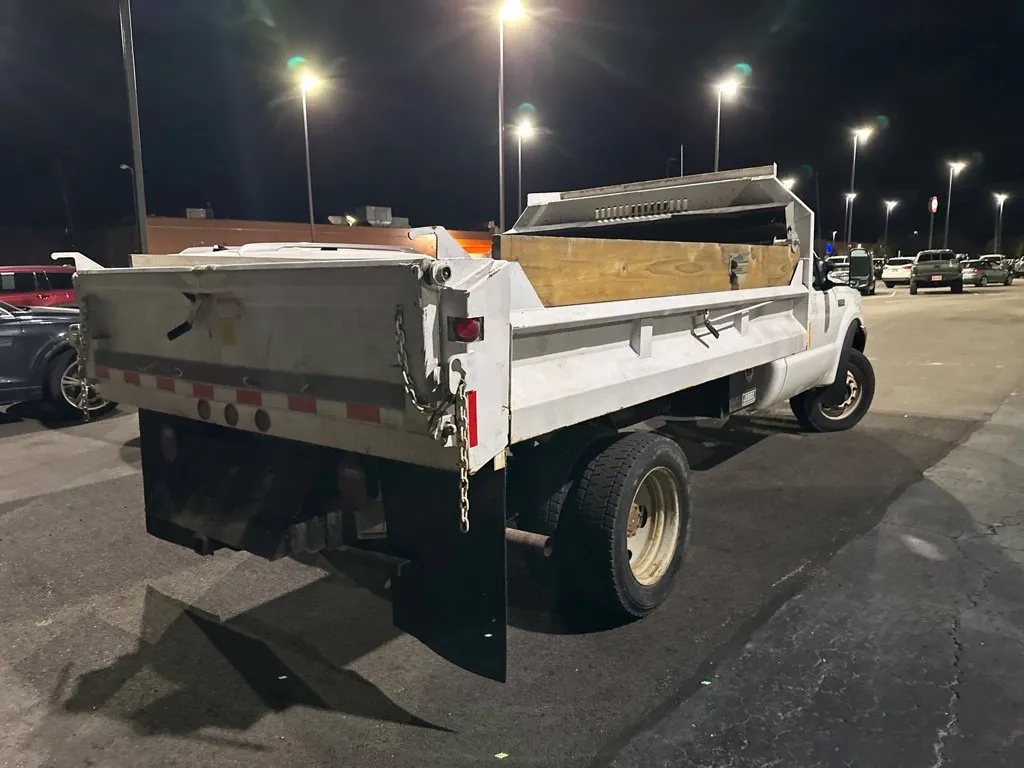 Ford F-550SD photo 5
