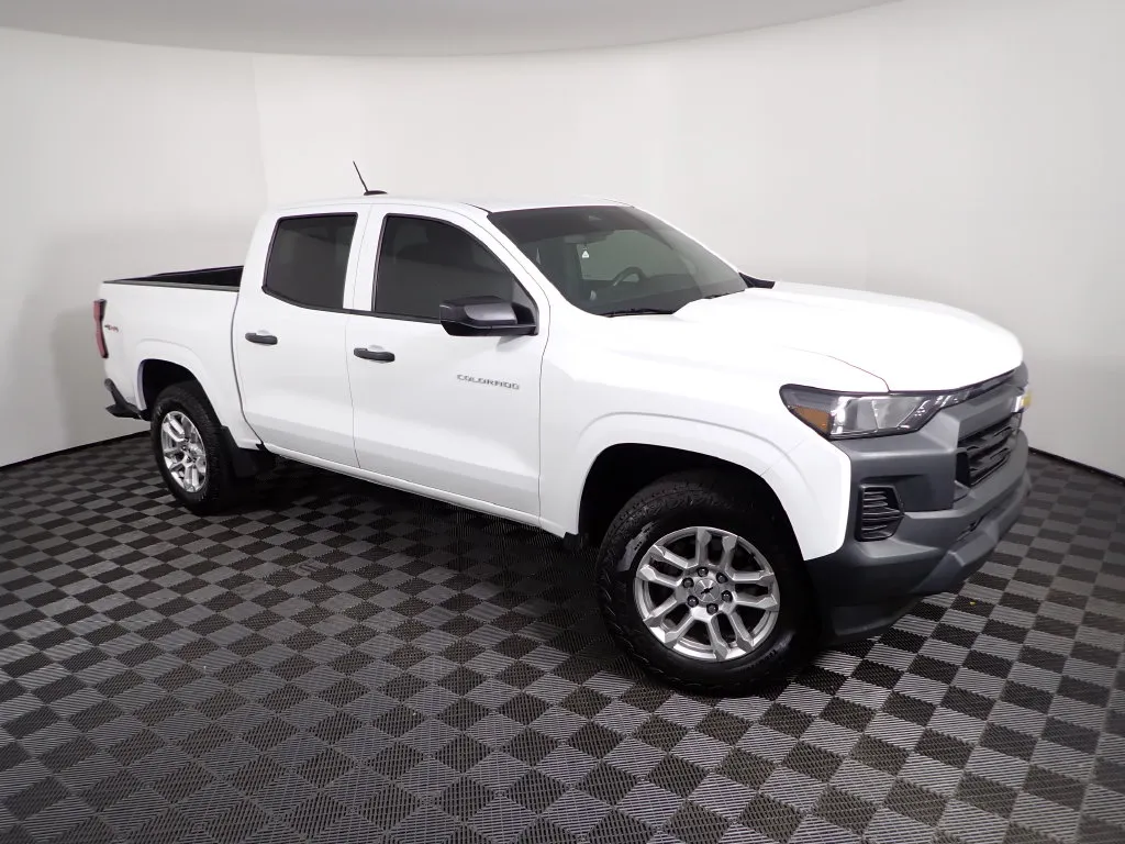 Chevrolet Colorado photo 8