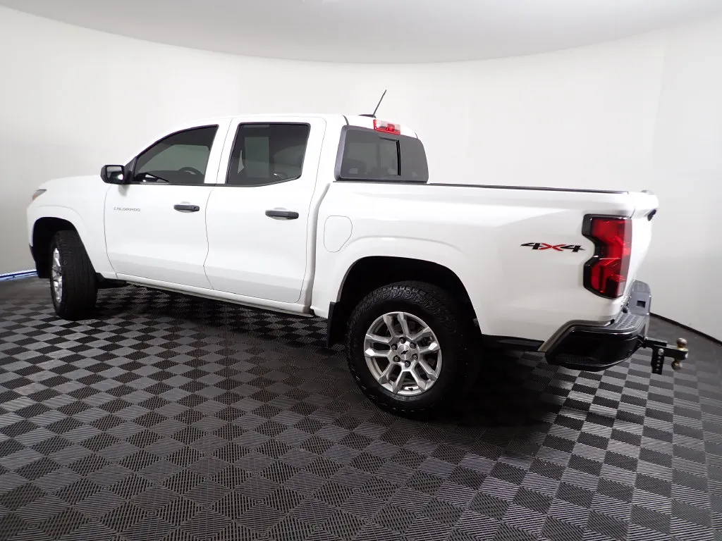 Chevrolet Colorado photo 12
