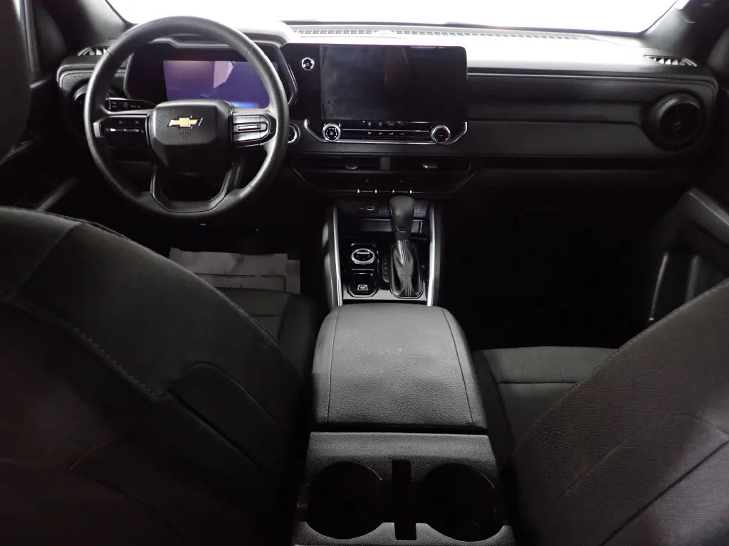 Chevrolet Colorado photo 29