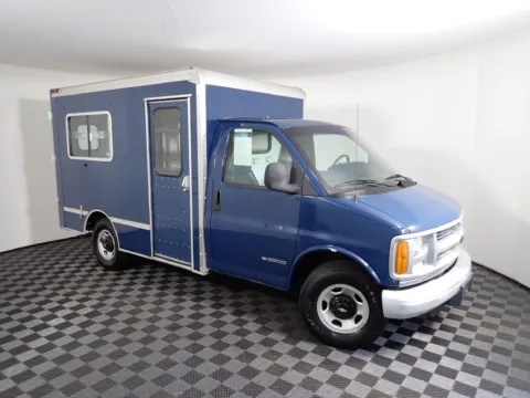More photos of 1999 Chevrolet Express Van G3500 at Don Wood Chevrolet, OH