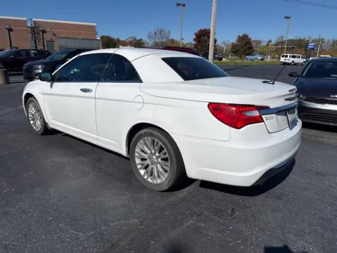 More photos of 2013 Chrysler 200 Limited at Don Wood Chevrolet, OH