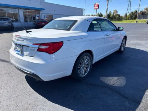 More photos of 2013 Chrysler 200 Limited at Don Wood Chevrolet, OH