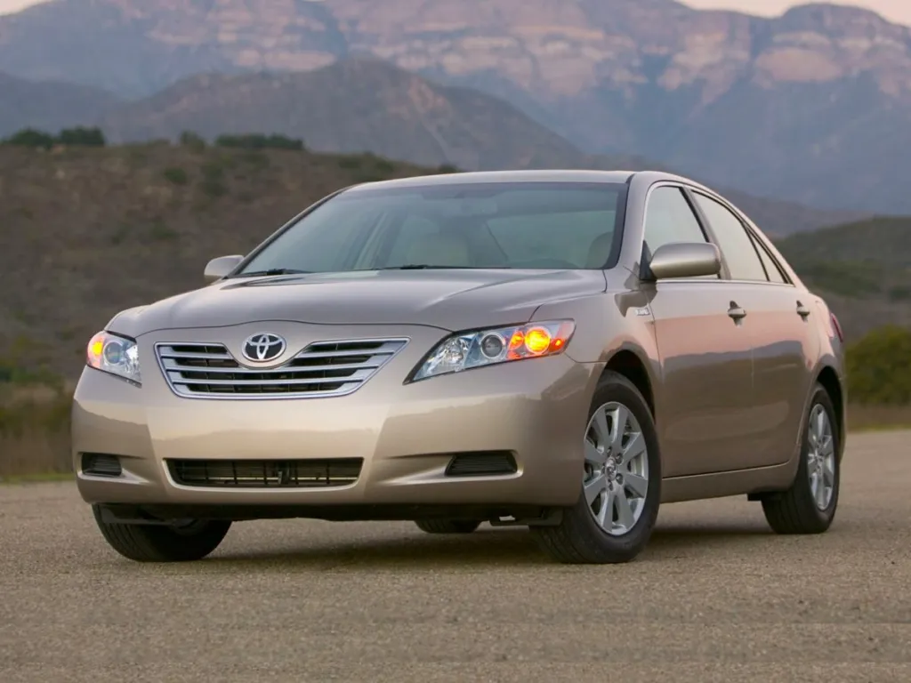 2008 Toyota Camry Hybrid for sale in Logan, OH