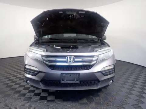 More photos of 2016 Honda Pilot EX-L at Don Wood Chevrolet, OH