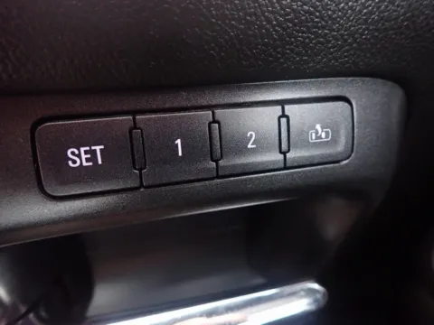 More photos of 2018 GMC Sierra 1500 SLT at Don Wood Chevrolet, OH