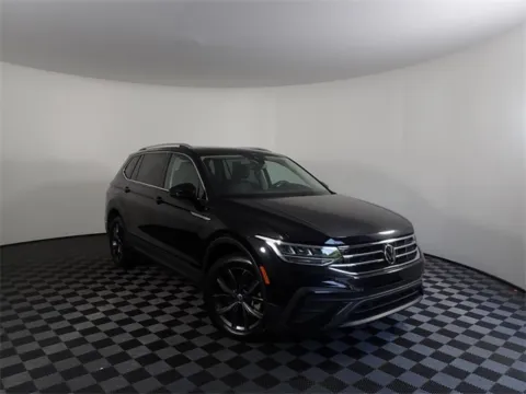 Black 2022 Volkswagen Tiguan 2.0T SE for sale in Logan, OH